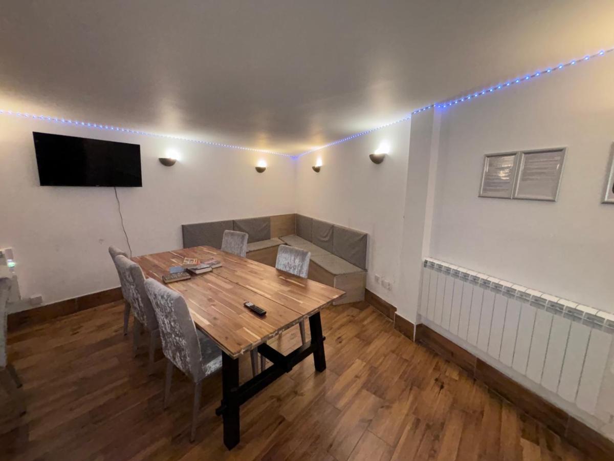 אדינבורו Haymarket Hostel מראה חיצוני תמונה